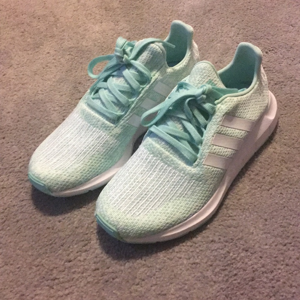 Adidas mint shoes